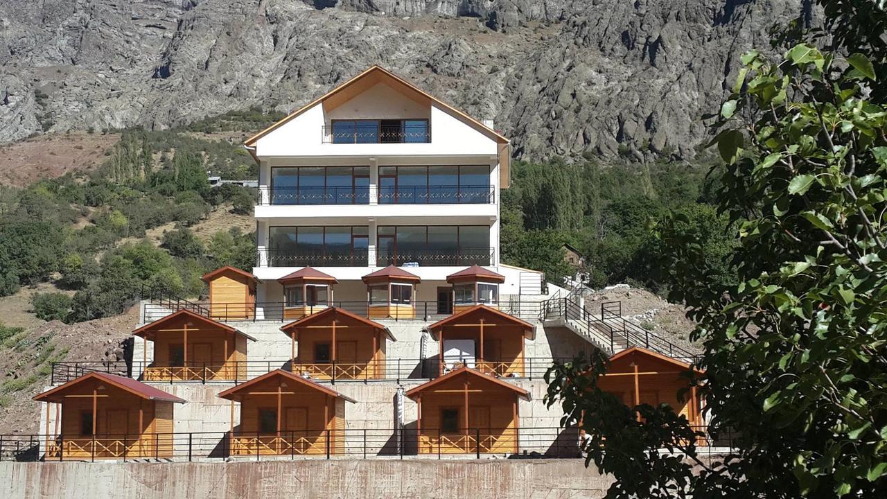 Karsi Bahce Hotel Sebinkarahisar Zewnętrze zdjęcie